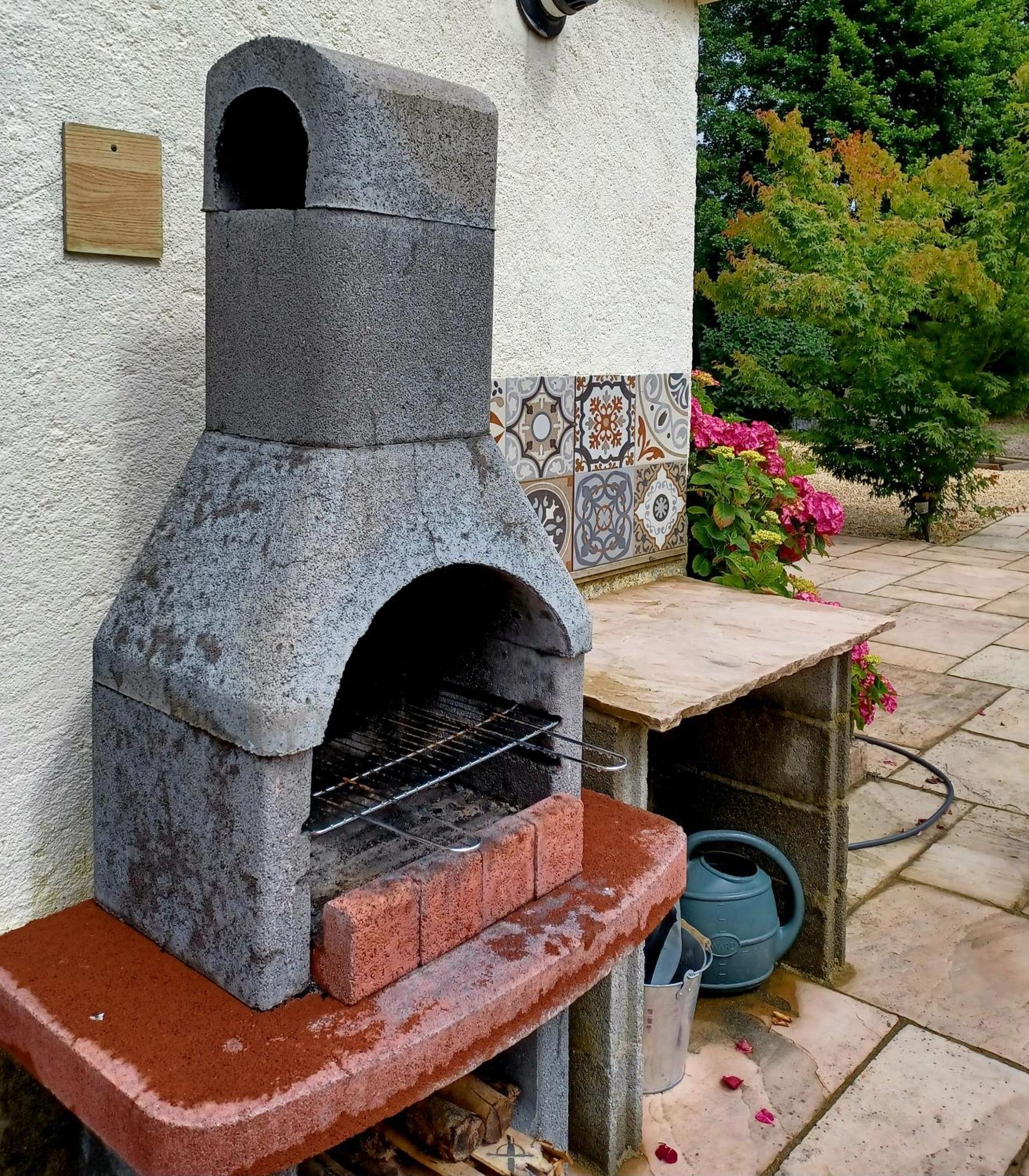 Gite Du Moulin Toucan Berneuil  Εξωτερικό φωτογραφία